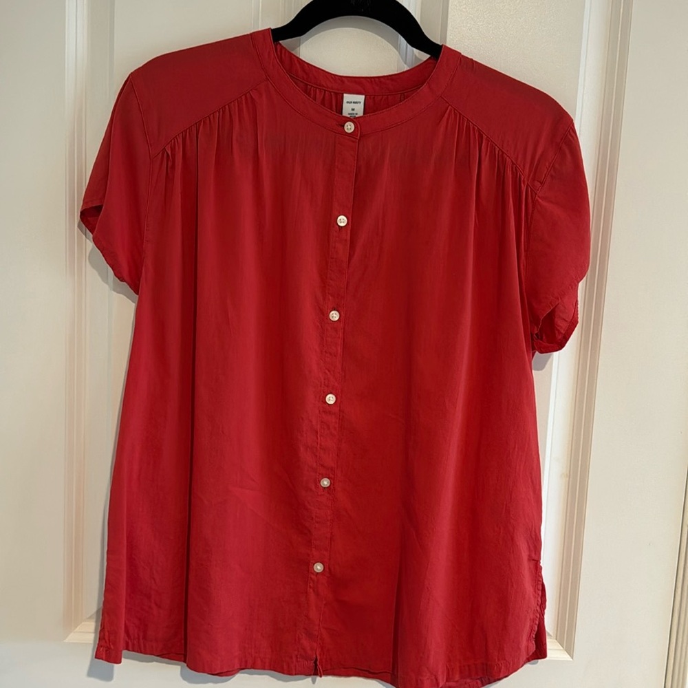 Old Navy short sleeve button up shirt